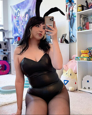 Full leaked Impossiblyeve private onlyfans photo