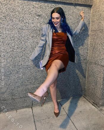 Full leaked Millaholt/ private onlyfans photo