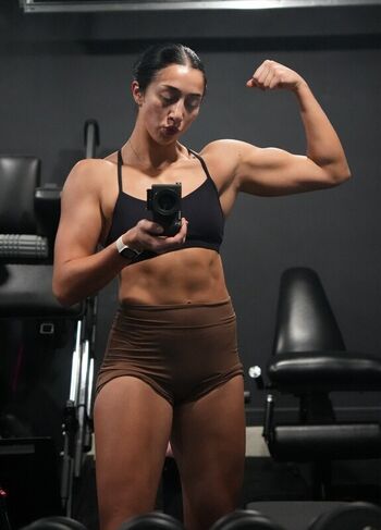 Indi Hartwell