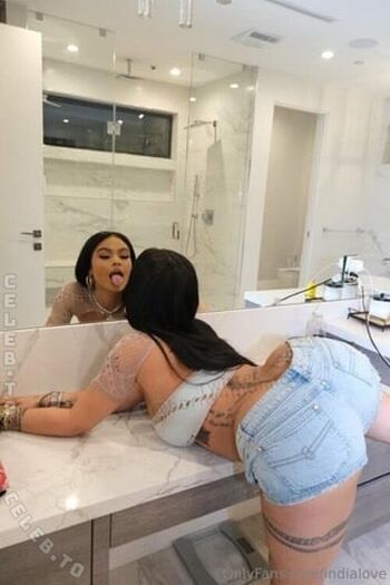Full leaked India love private onlyfans photo