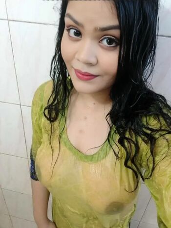 Full leaked Indian exhibition page private onlyfans photo