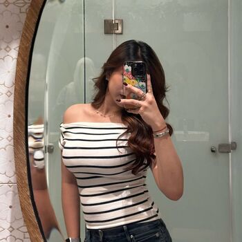 Full leaked Indonesian girls private onlyfans photo