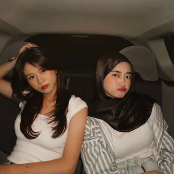 Full leaked Indonesian girls private onlyfans photo