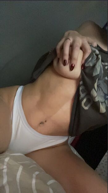 Iris_babyy