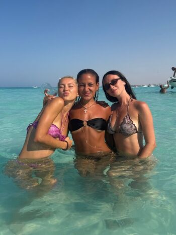 Full leaked Iris law private onlyfans photo