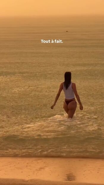 Full leaked Iris mittenaere page private onlyfans photo
