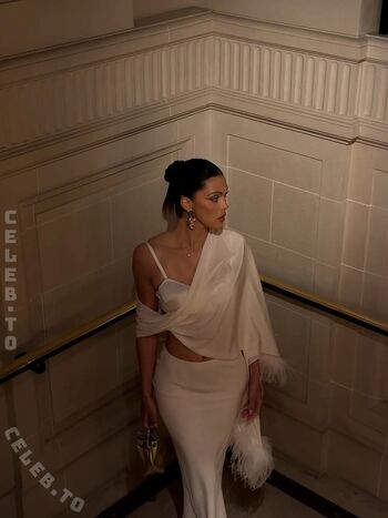 Full leaked Iris mittenaere page private onlyfans photo