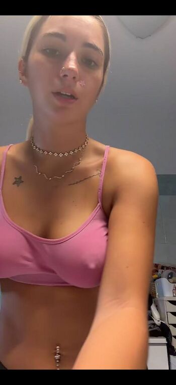 Full leaked Iris vallarani private onlyfans photo