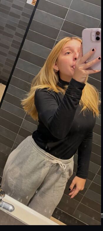 Full leaked Isa leal private onlyfans photo