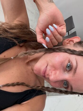 Full leaked Isabelyvonne private onlyfans photo