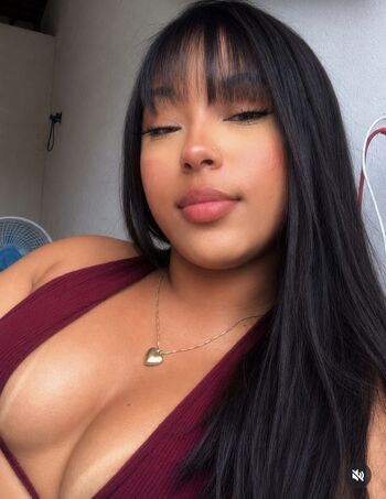 isadora_ianara