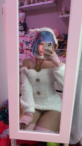 Full leaked Isii cos page private onlyfans photo