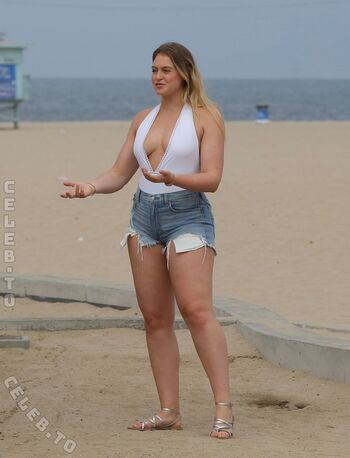 Full leaked Iskra lawrence page private onlyfans photo