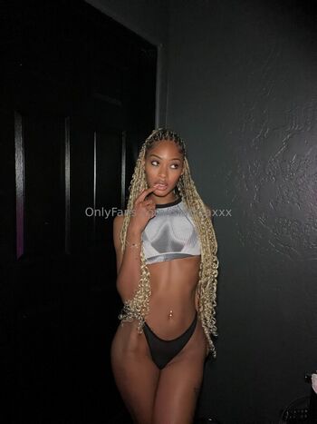 Full leaked Islabizaxxx private onlyfans photo