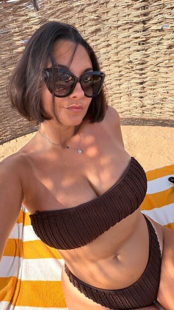 Full leaked Italian girls page private onlyfans photo
