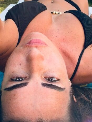 Full leaked Italian girls private onlyfans photo
