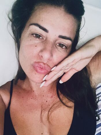 Full leaked Italian girls private onlyfans photo
