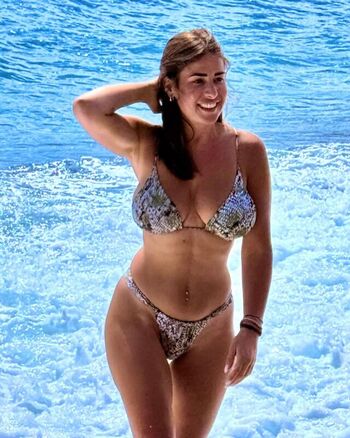 Full leaked Italian girls private onlyfans photo