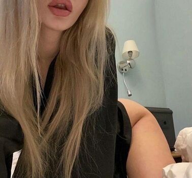 Full leaked Italian influencer private onlyfans photo