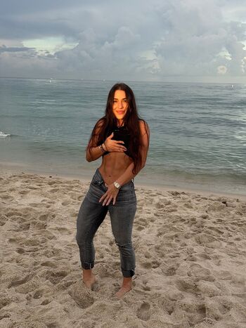 Full leaked Itscarolinamarie private onlyfans photo