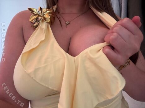 Full leaked Itselenaa page private onlyfans photo