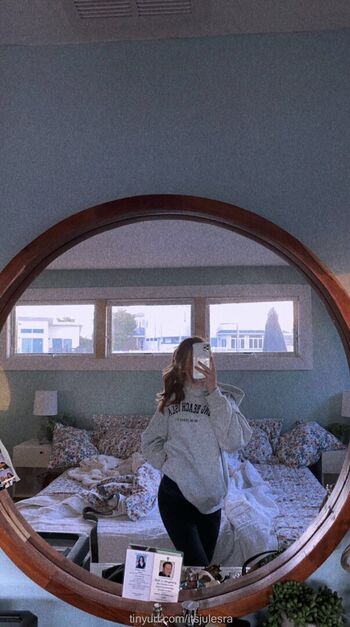 Full leaked Itsjulesra private onlyfans photo