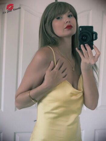 Full leaked Itsjustblondie private onlyfans photo