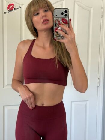Full leaked Itsjustblondie private onlyfans photo