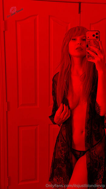 Full leaked Itsjustblondie itsjustashley page private onlyfans photo