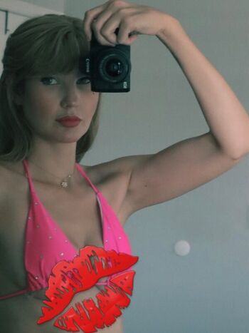 Full leaked Itsjustblondie private onlyfans photo