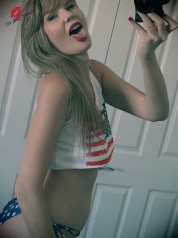 Full leaked Itsjustblondie private onlyfans photo