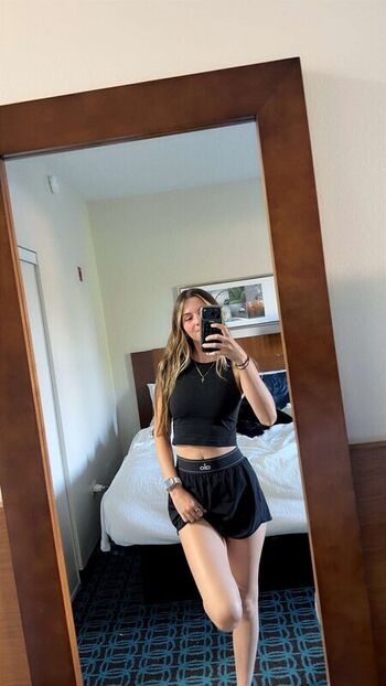 Full leaked Itslexismith private onlyfans photo