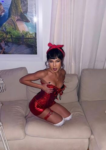 Full leaked Itslucyluxxe private onlyfans photo