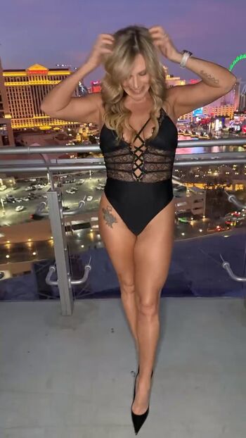 Full leaked Itsnikkibitch xo private onlyfans photo