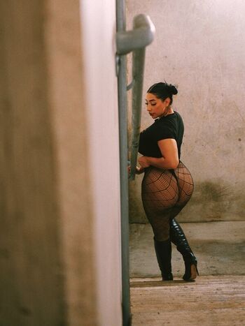 Full leaked Itssarapr private onlyfans photo