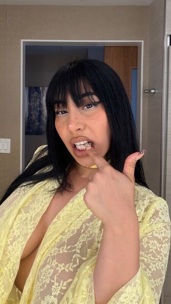 Full leaked Itssarapr private onlyfans photo