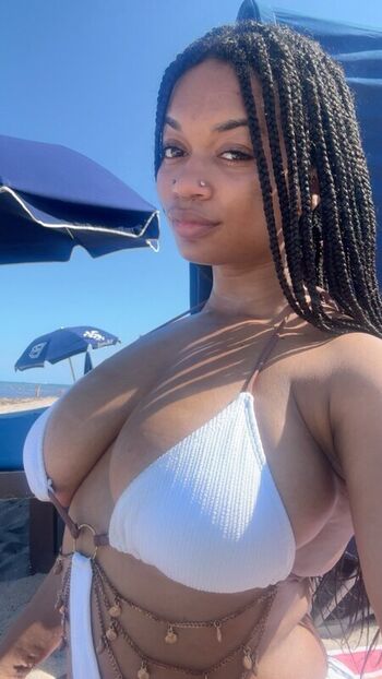 Full leaked Itzmelanin private onlyfans photo