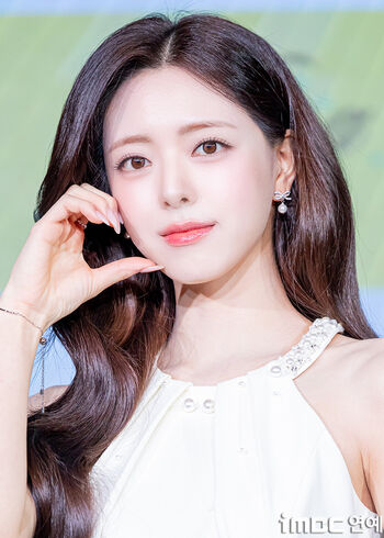 Full leaked Itzy all in us page private onlyfans photo