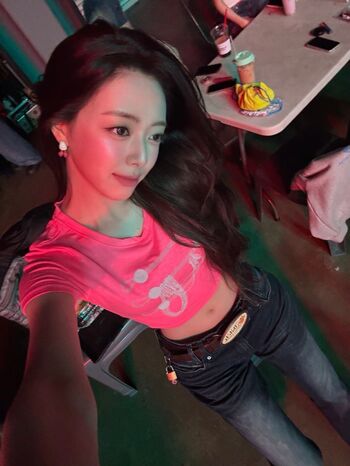 Full leaked Itzy all in us page private onlyfans photo