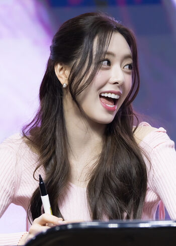 Full leaked Itzy all in us page private onlyfans photo