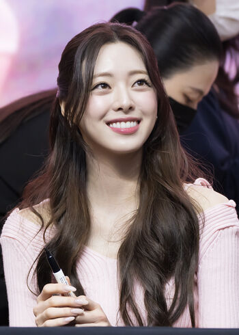 Full leaked Itzy all in us page private onlyfans photo