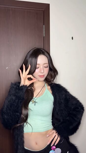 Full leaked Itzy all in us page private onlyfans photo