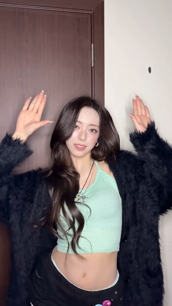 Full leaked Itzy all in us page private onlyfans photo