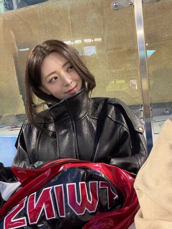 Full leaked Itzy all in us page private onlyfans photo