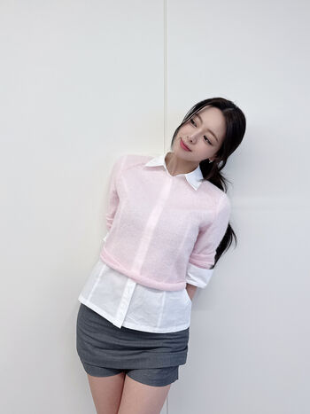 Full leaked Itzy all in us page private onlyfans photo