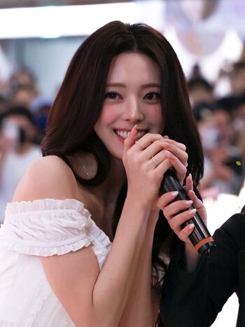 Full leaked Itzy all in us private onlyfans photo