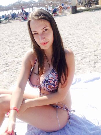 Full leaked Iunia feurdean page private onlyfans photo