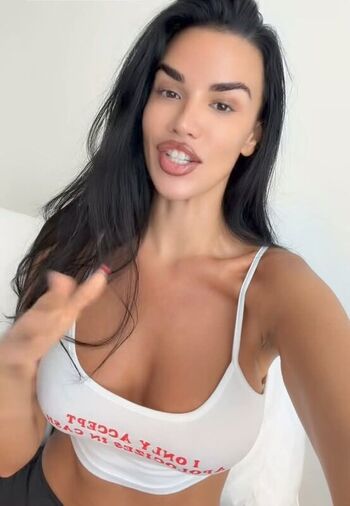 Full leaked Ivana knoll page private onlyfans photo