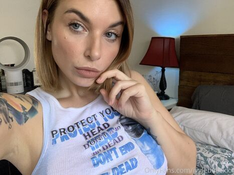 Full leaked Ivy lebelle page private onlyfans photo