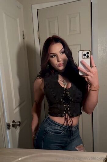 Full leaked Ivyblackxo private onlyfans photo